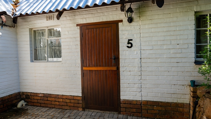 4 Bedroom Property for Sale in Wilkoppies North West